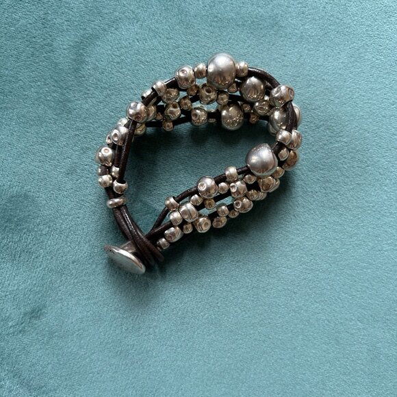 Bracelet in silver and leather - Picture 2 of 4